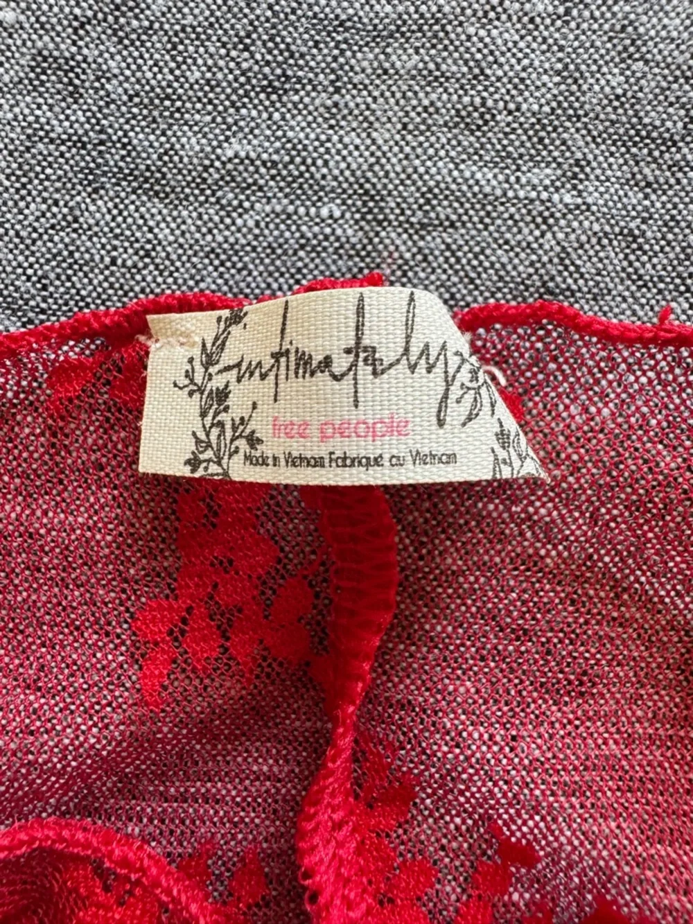 Sheer Lace Long-Sleeve Top - Red - Picture 2 of 5